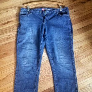 Kiss Therapy Blue Jean with 1% Spandex | Slim leg | Size 14